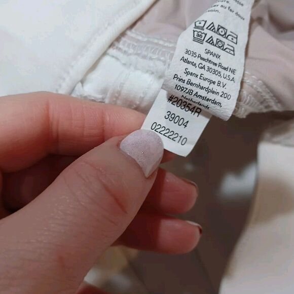 Spanx Jeans EveryWear Straight Leg High Rise Pull On White Size Large 20354R - Picture 8 of 8